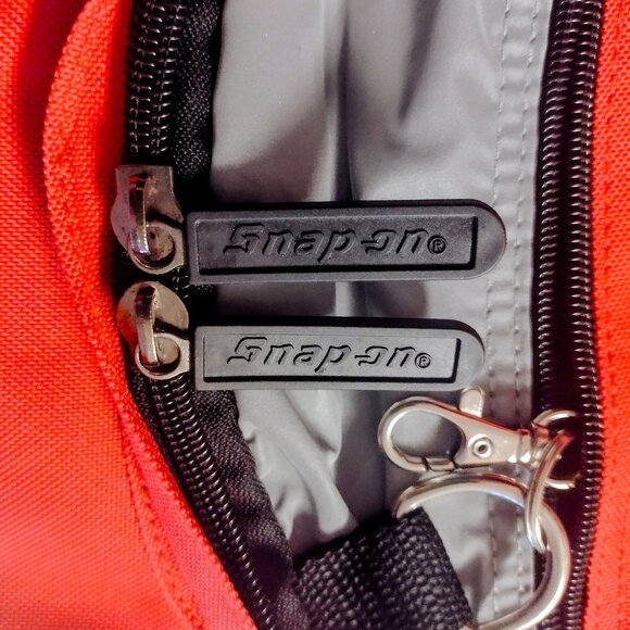 SNAP-ON TOOLS Laptop Backpack ~ Adjust. Padded Straps, Multi Pocket ~ NEW +BONUS - Picture 10 of 16